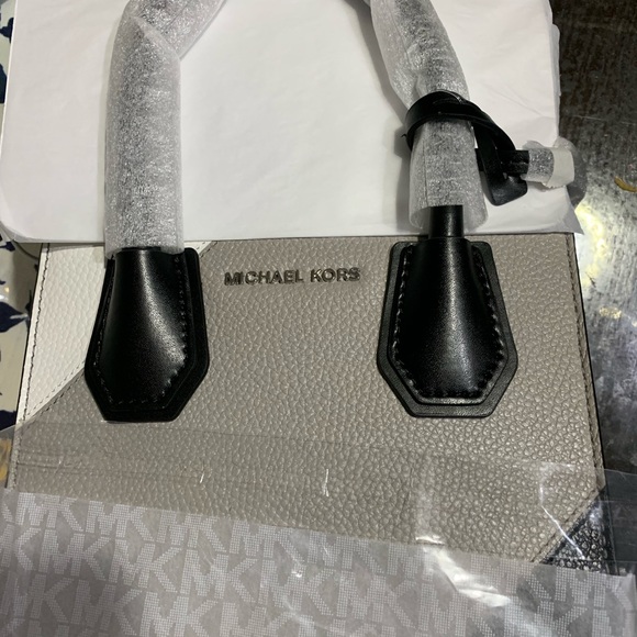 SOLD - Picture 5 of 8